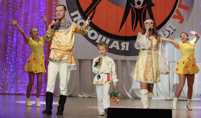 Самая "Поющая семья УГМК" трудится на СУМЗе
