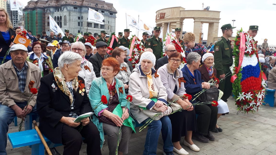 Ветераны СУМЗа побывали на торжественном митинге в Верхней Пышме