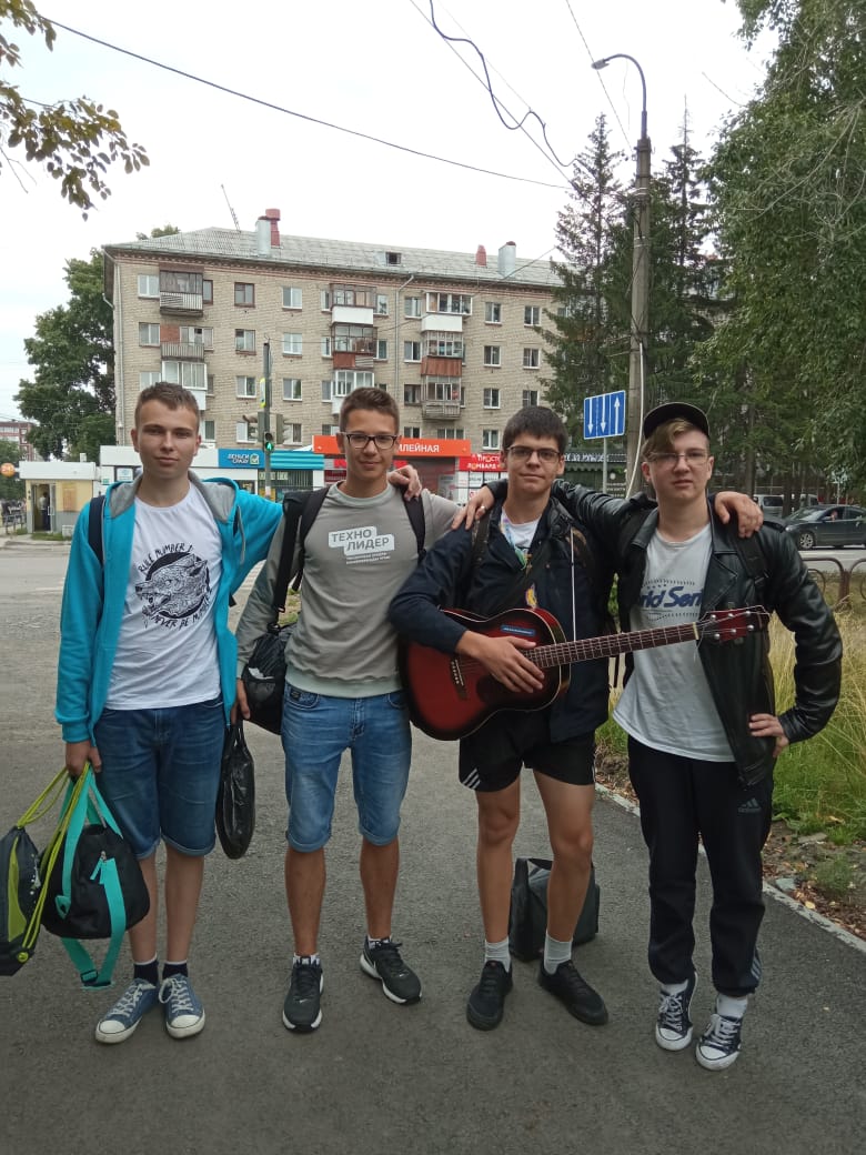 На «Технолидере» четверо ревдинских школьников трудились над проектами для предприятий УГМК