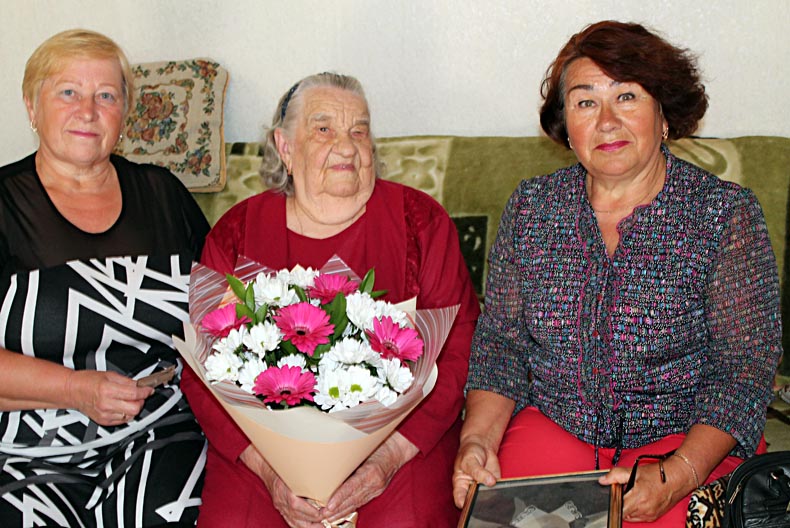 Калерия Семенова, ветеран СУМЗа, рассказала о том, что помогает жить долго
