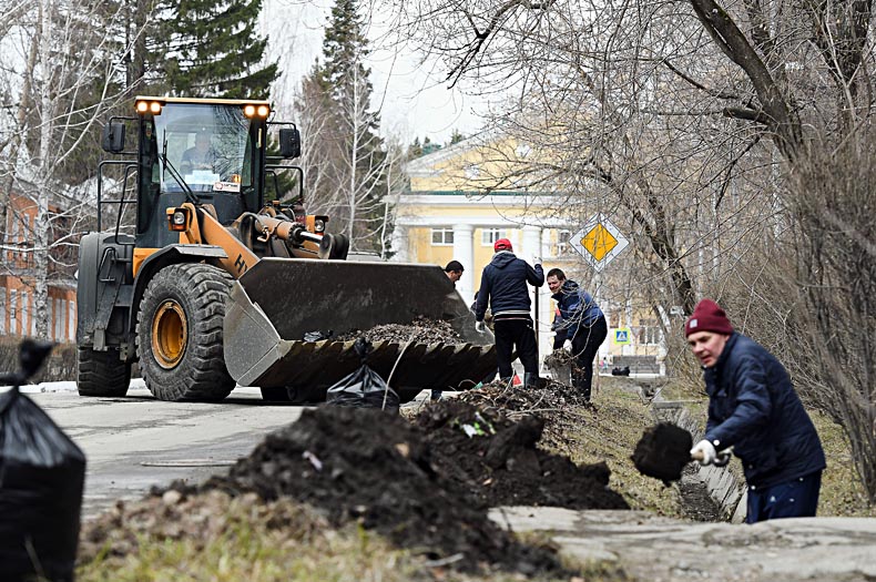 СУМЗ провел в Ревде весенние субботники