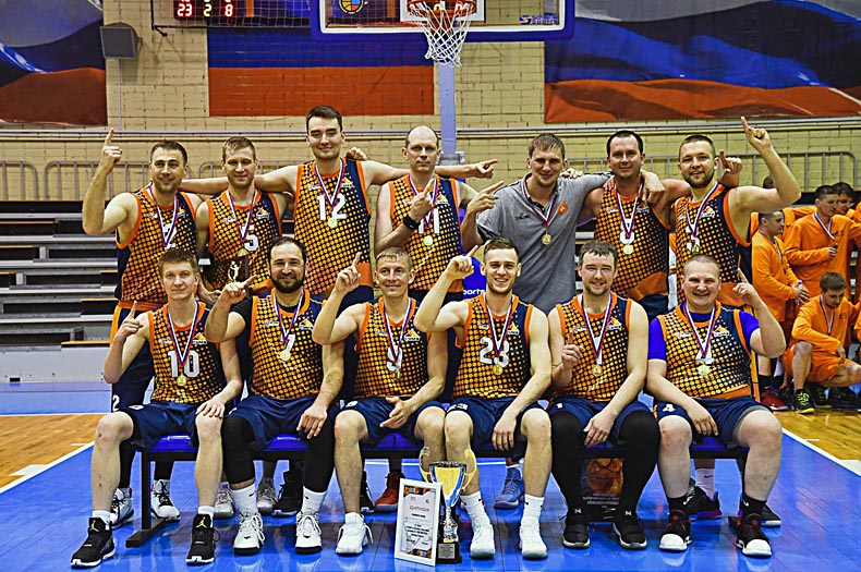 Турнир по баскетболу имени Александра Козицына выиграла команда «СУМЗ»